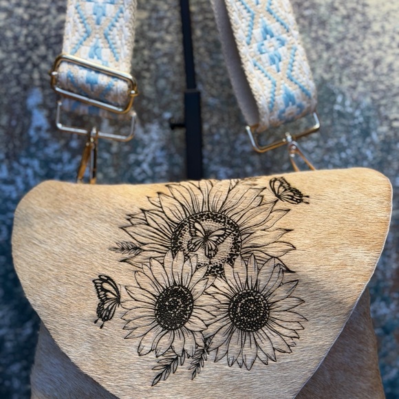 Handburned Sunflower Cowhide Crossbody Bag with Woven Guitar Strap -NWOT’s - Picture 13 of 16